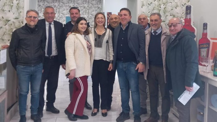 sperone fdi incontro pubblico con il senatore roberto menia