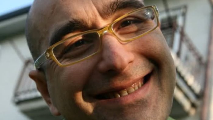 quanta sofferenza nei tuoi occhi non si puo morire cosi