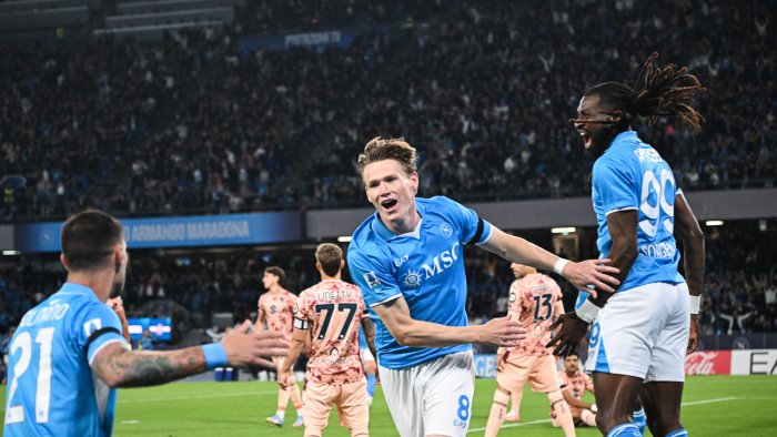 napoli mctominay non e al meglio ma ci sara