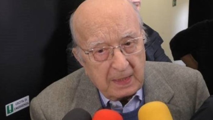 avellino la sala blu del carcere borbonico sara intitolata a ciriaco de mita