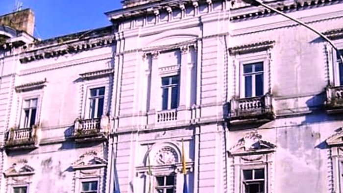 castellammare di stabia parcheggi temporanei online il bando per i privati