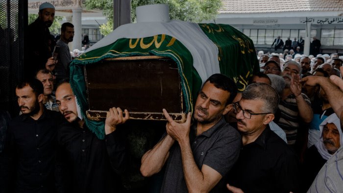 oltre cento morti negli scontri settari in siria