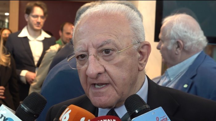 salernitana de luca penalizzare i granata con giochi romani e un delitto