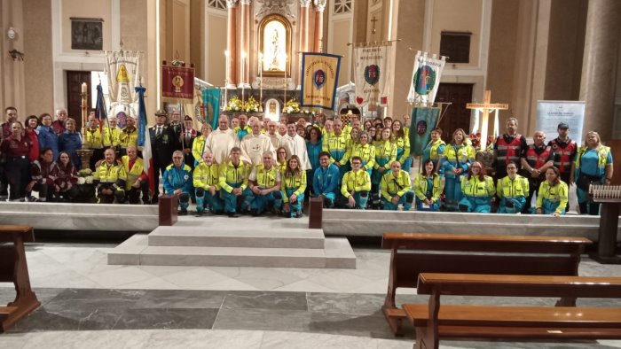 torrecuso venerdi arriva in paese la croce giubilare della misericordia