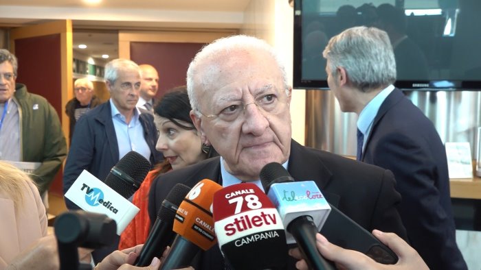 de luca su sanita un lavoro straordinario partiti da sottozero