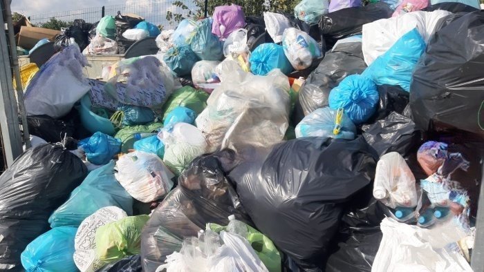 dalla governance agli impianti focus sulla gestione dei rifiuti in campania