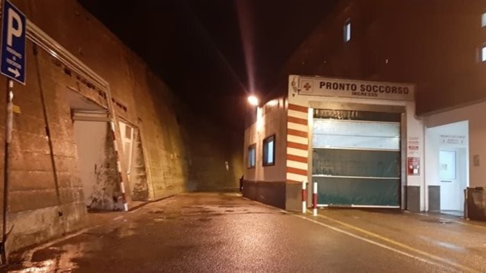 incidente in via pioppi a grottaminarda nulla di grave per il giovane centauro