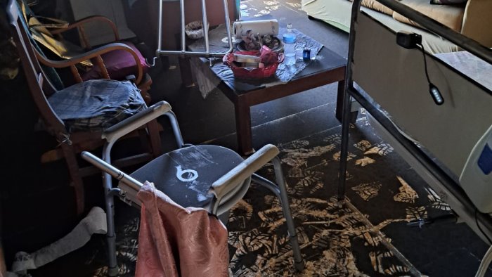 tragedia nel salernitano fiamme in casa perde la vita una donna