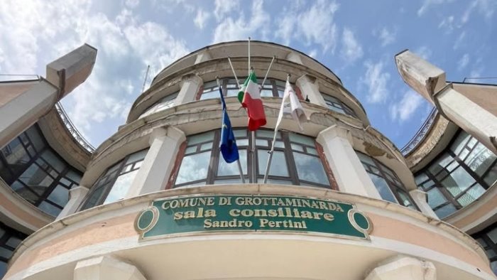 grottaminarda torna a riunirsi il consiglio comunale