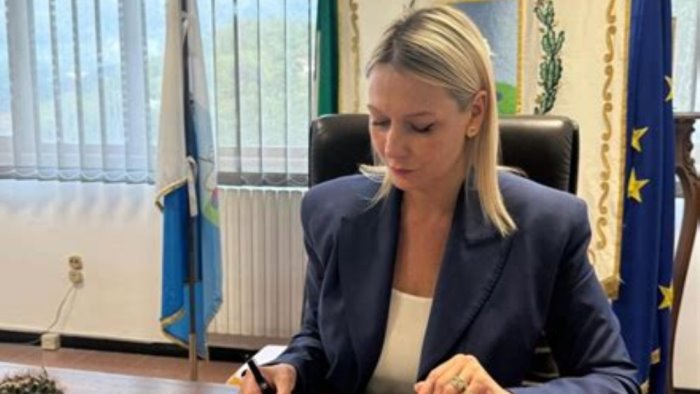 avellino terremoto in giunta nargi licenzia spiezia spiniello e tommasetta