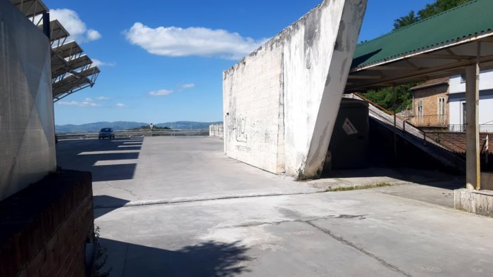 ariano caditoia stradale finalmente in sicurezza al parcheggio valle