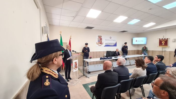 caserta cerimonia di consegna delle medaglie di commiato ai poliziotti