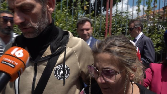 martina uccisa con una pietra e messa nel sacco della spazzatura ora ergastolo