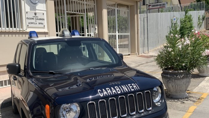 auto distrutta dalle fiamme a chianche altre tre danneggiate si indaga