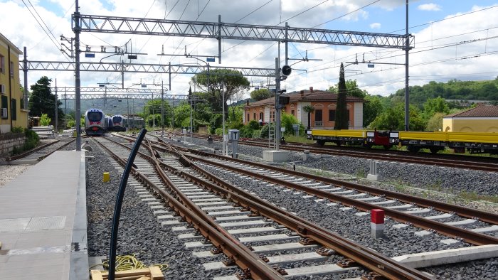 ferrovia valle caudina il senatore matera fdi adesso basta