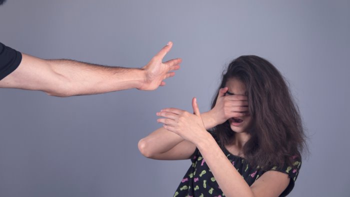 botte a compagna anche nella doccia imprenditore di airola resta in silenzio