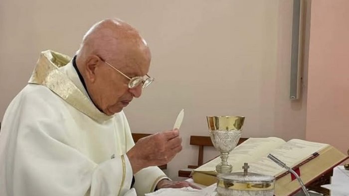 festa a solofra per i 100 anni di padre vito straordinario nelle cose ordinarie