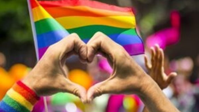 la citta metropolitana in prima linea nella lotta all omotransfobia