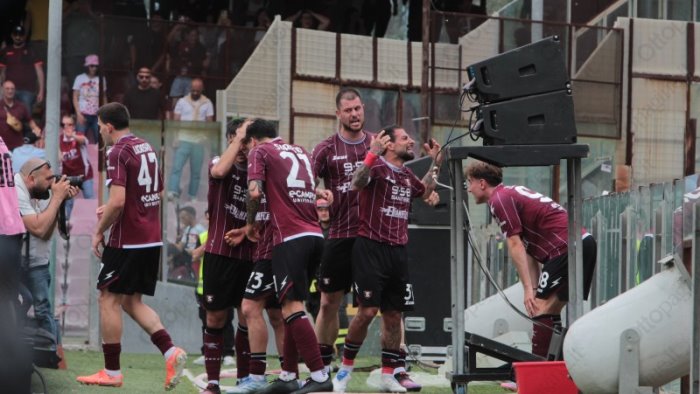 salernitana mantova 2 0 ruggeri questa piazza non puo retrocedere
