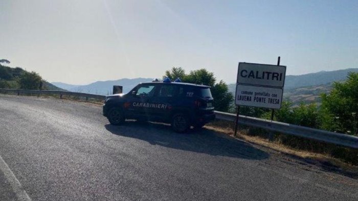 calitri aggredisce i familiari 36enne arrestato dai carabinieri