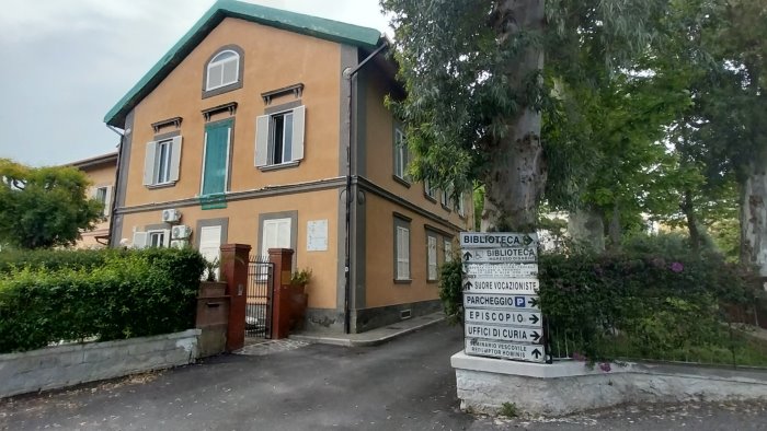 pozzuoli la caritas diocesana inaugura il poliambulatorio per i poveri