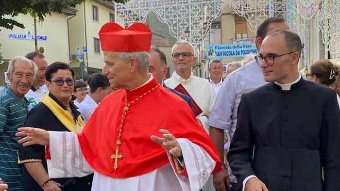 papa leone xiv sei un dono dal cielo montoro gia ti vuole bene e prega per te