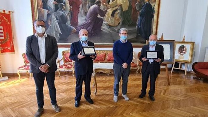 cava celebra i commercianti storici della citta