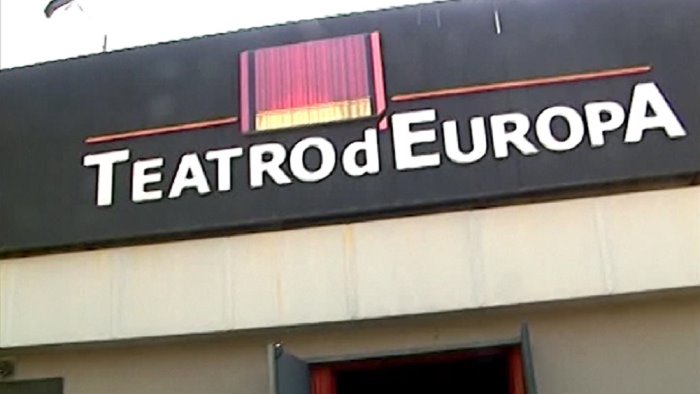 spettacoli riapre il teatro d europa di cesinali
