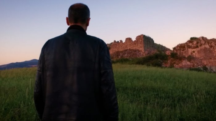 in uscita la latin version di a la preta re lo piesco