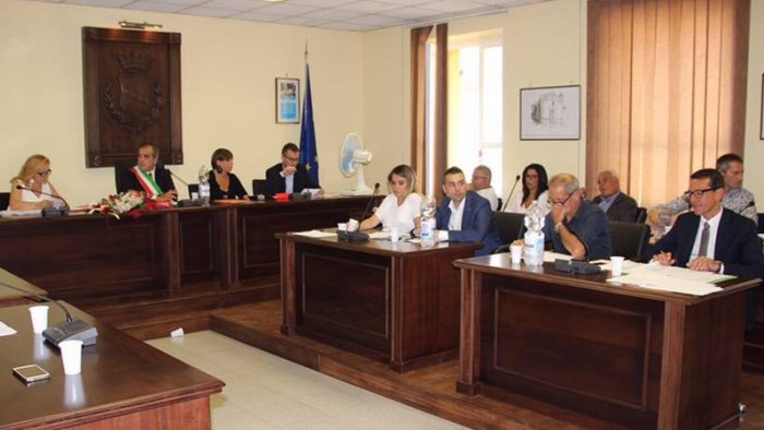 rifiuti aufiero provincia atteggiamento discriminatorio