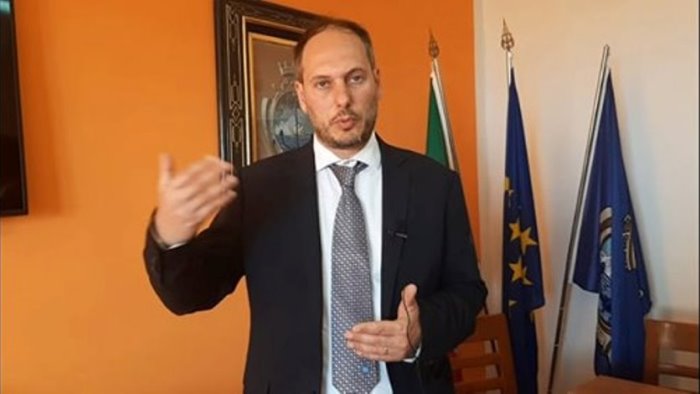 tornano fruibili gli impianti sportivi coperti e all aperto