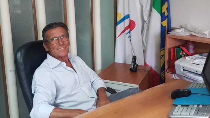 incidente sul lavoro a eboli operaio rischia di perdere il piede