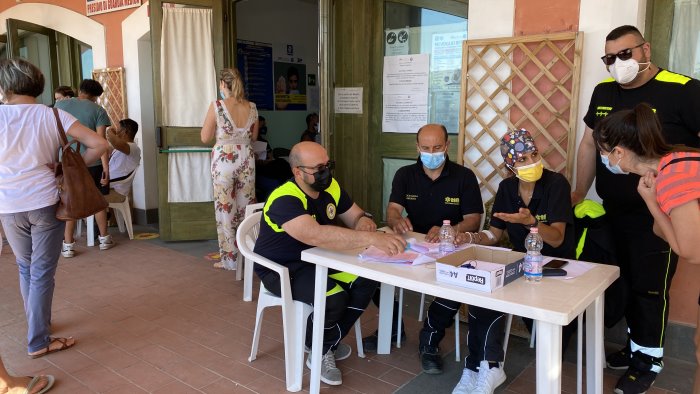 camerota operazione estate sicura oltre 700 operatori turistici vaccinati