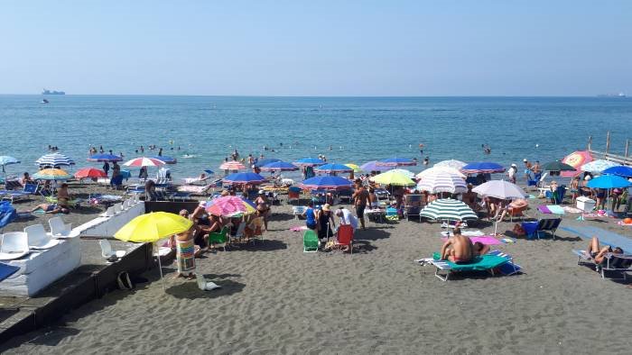 denominate sei spiagge libere valorizzata la zona mare di pontecagnano faiano