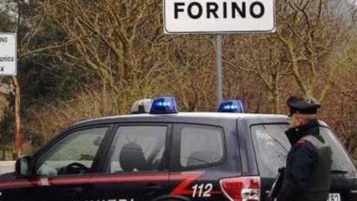 ristretto ai domiciliari ma non era in casa durante i controlli denunciato