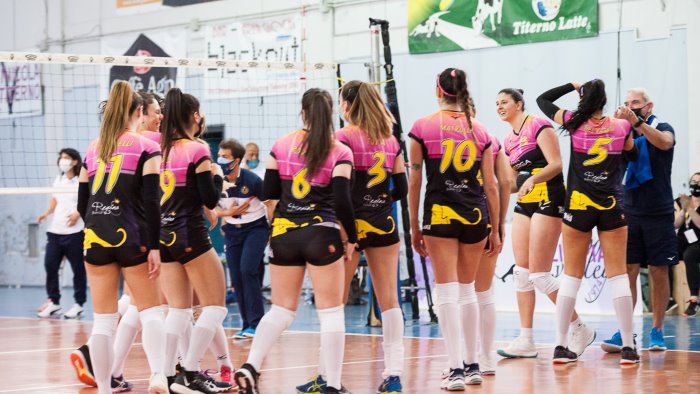 energa san salvatore ko in gara uno a firenze