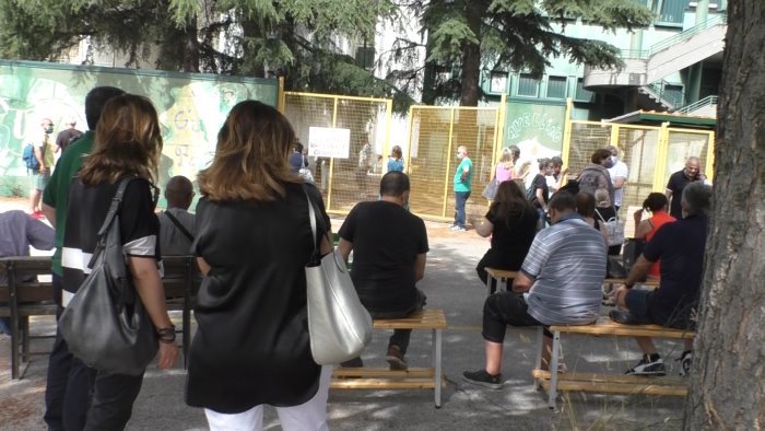 vaccini finito l effetto open day ieri 3 900 dosi