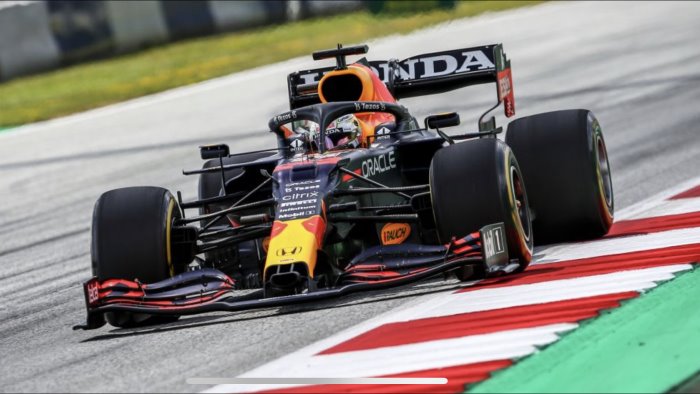 al gp di stiria vince verstappen davanti a hamilton