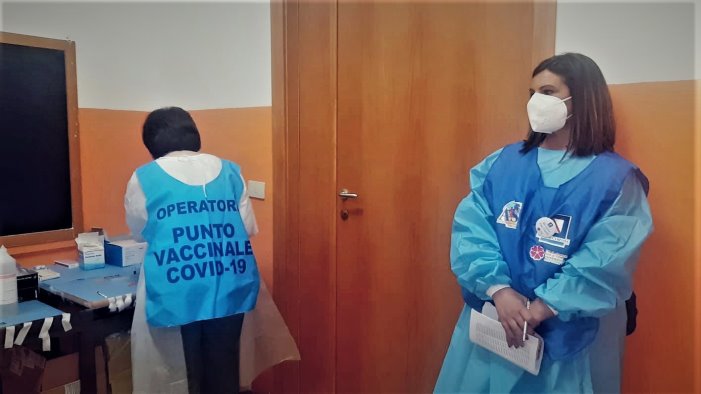 vaccini successo per l open day di ariano organizzato dall asl di avellino