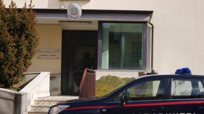 la nuova strada nell area protetta sei persone finiscono nei guai a chiusano