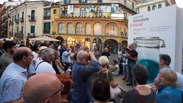 si alza il sipario sul festival salerno letteratura