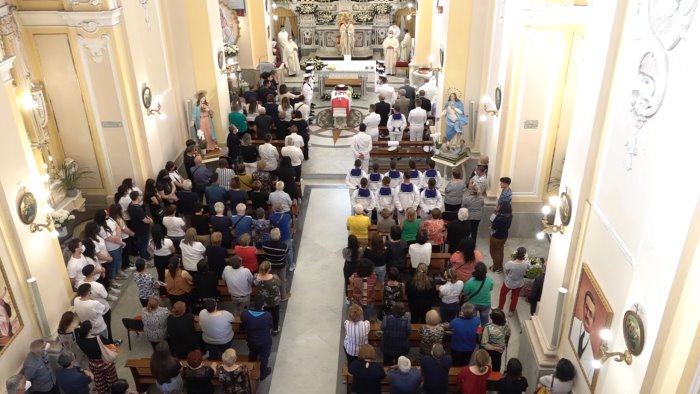 addio dolce carolina picchetto d onore dei colleghi della marina militare