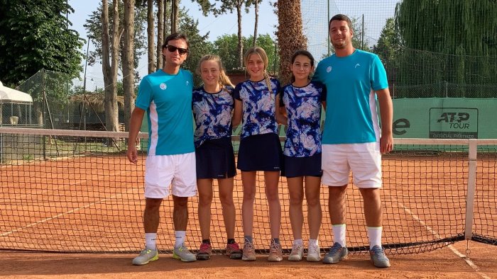 tennis l accademia tennis napoli trionfa nel campionato campano femminile u14