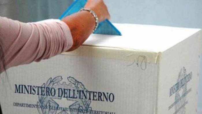 elezioni e referendum via al voto amministrative in 34 comuni salernitani