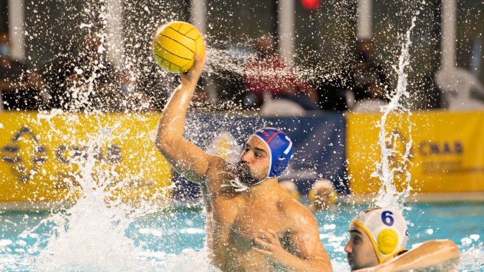 rari nantes salerno arriva il vice campione del mondo alberto barroso macarro