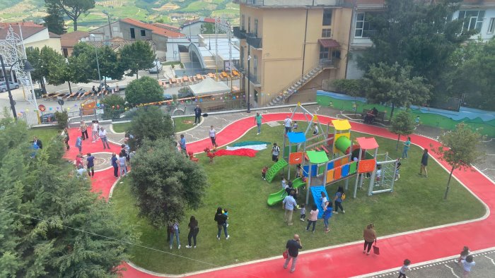 paupisi inaugurato parco giochi inclusivo