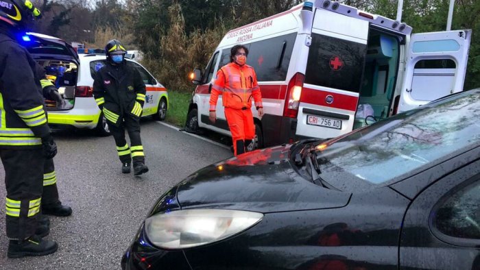 rapina in casa di un anziana 76enne in pericolo di via fermato 36enne