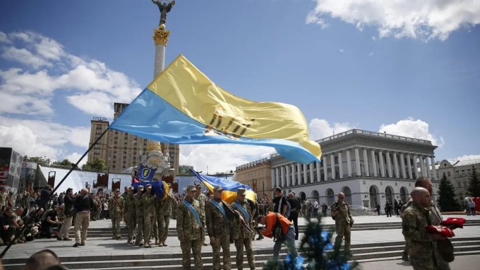 quattro mesi di guerra in ucraina kiev chiede piu armi