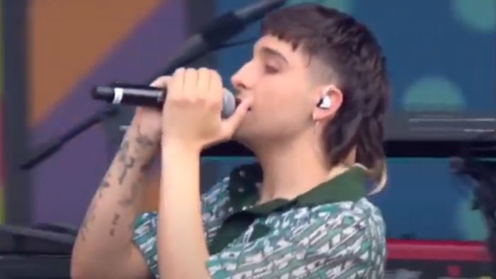 frada stella irpina a milano un successo l esibizione in piazza duomo