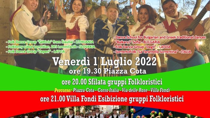 piano di sorrento prende il via estate blu 2022 davanti al golfo di surriento